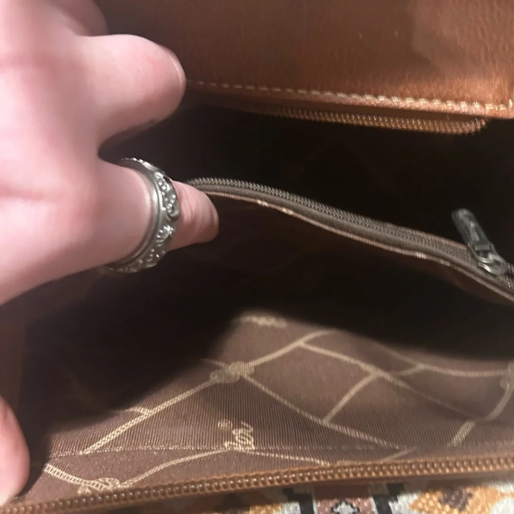 Wrangler Beige, Brown & Tan Patterned Canvas Tote with Detachable Strap - Picture 4 of 5